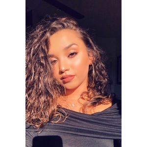 Meet your Posher, Amber